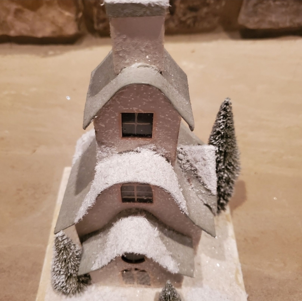Snowy Village Christmas House with Trees - Picture 4 of 6